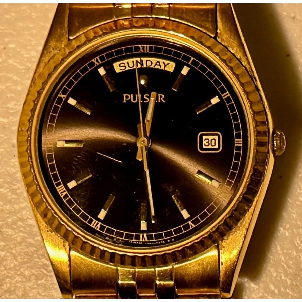 Vintage Pulsar President Mens Watch 35mm Day Gold Tone V744-0A20 New Battery 7"